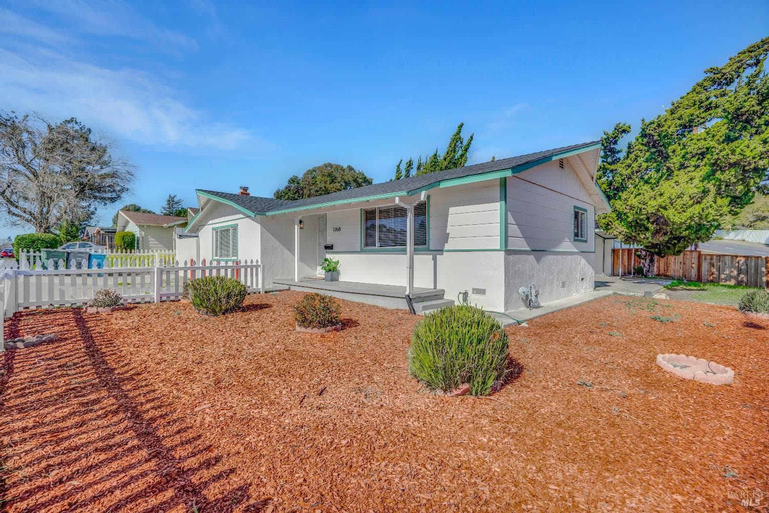 1268 Sereno Drive — photo 1