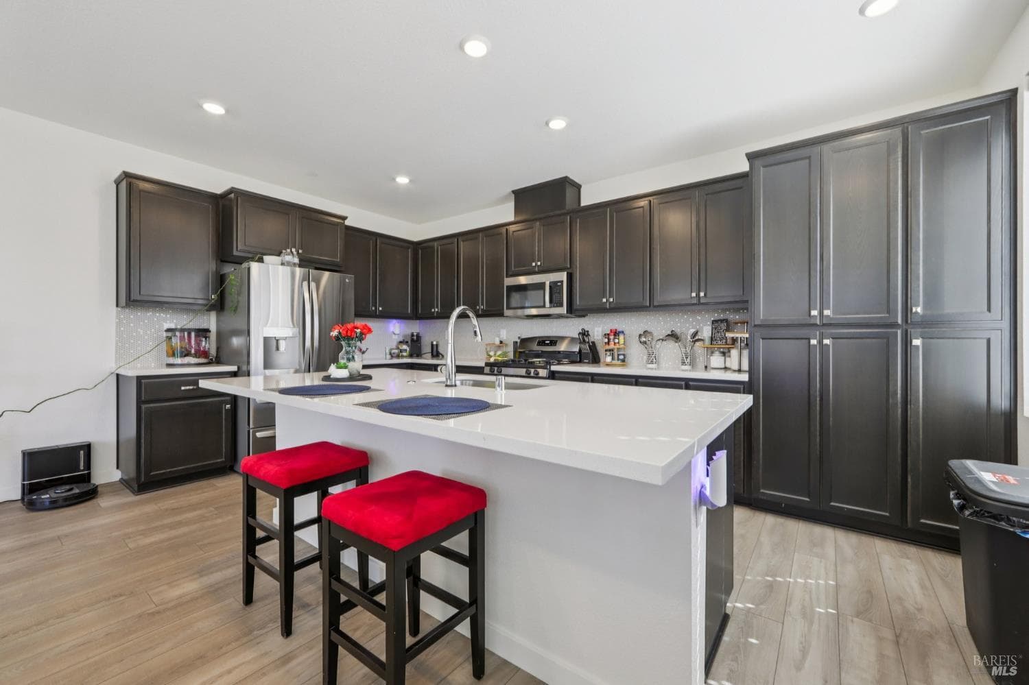2464 Lake Club Drive thumbnail 13