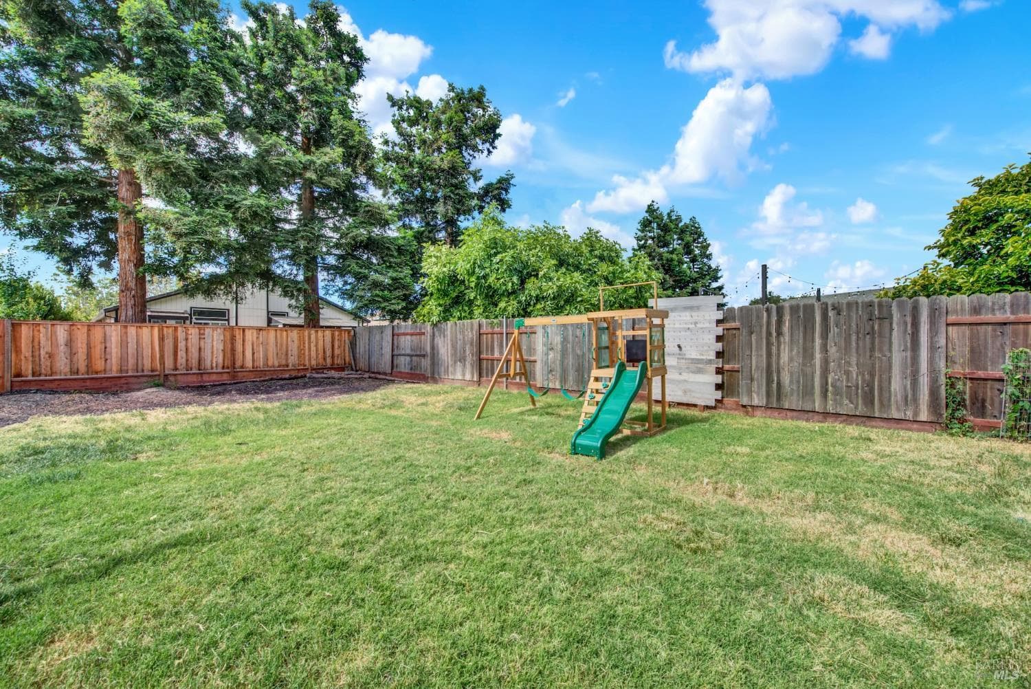 439 Hamilton Drive thumbnail 34