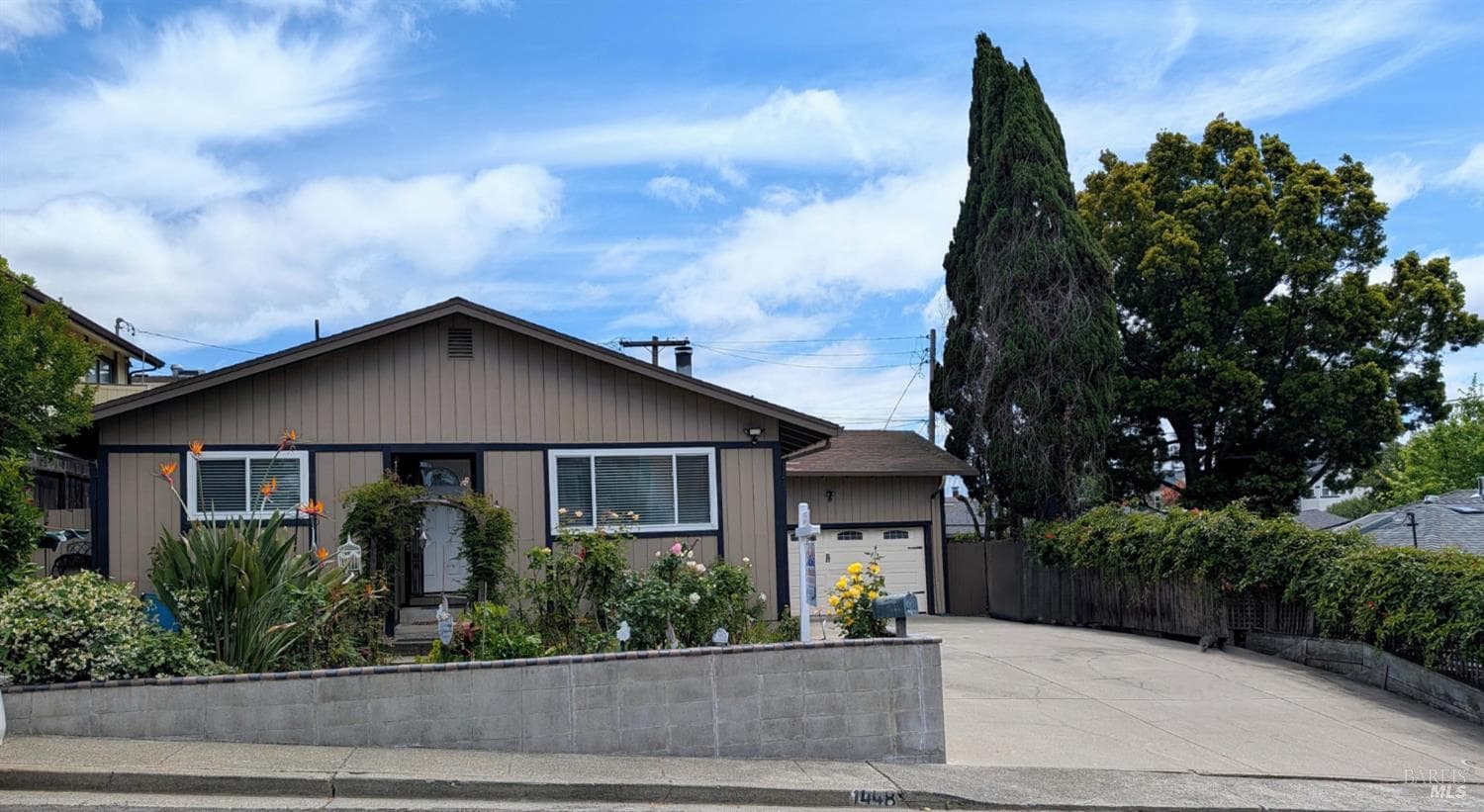 1448 O Hare Drive thumbnail 2
