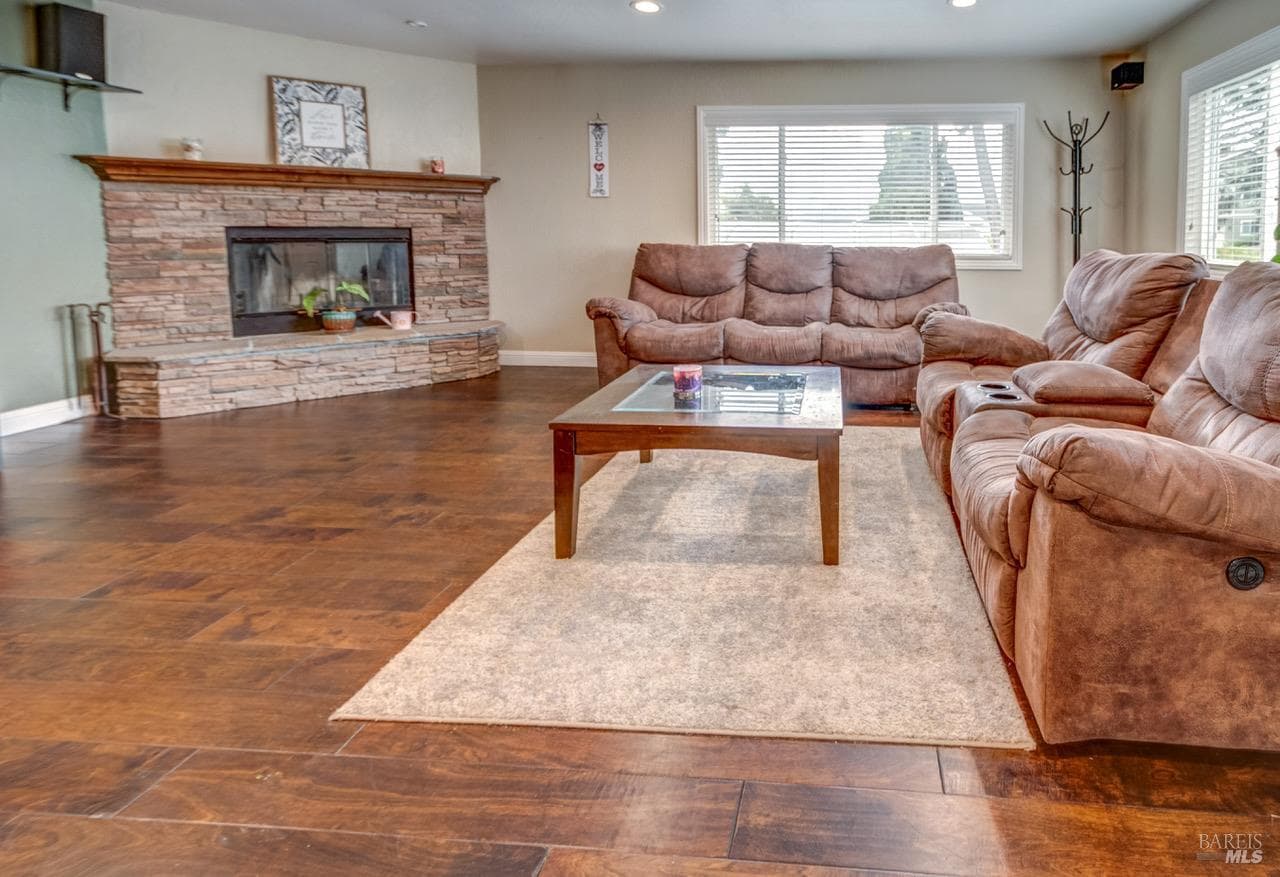 1448 O Hare Drive thumbnail 8