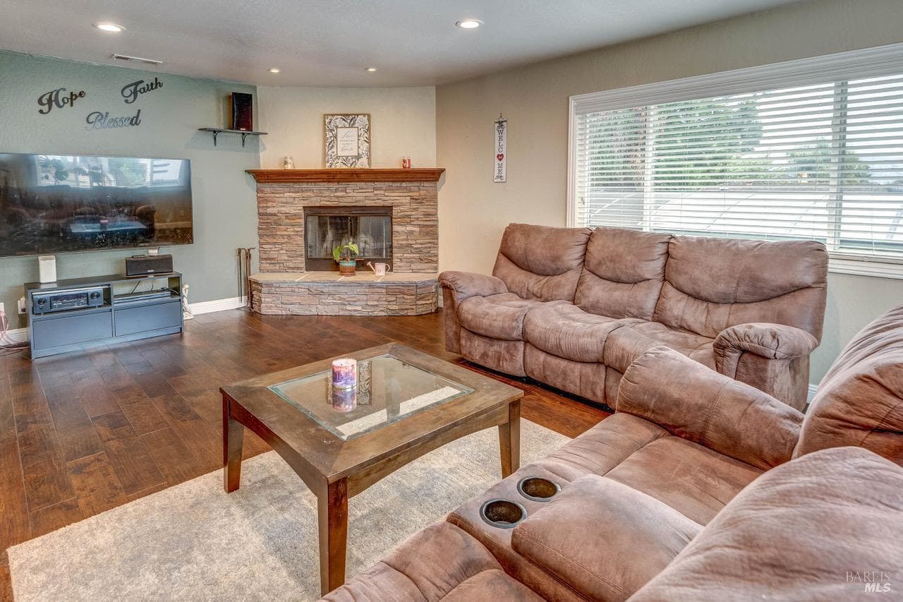 1448 O Hare Drive thumbnail 11