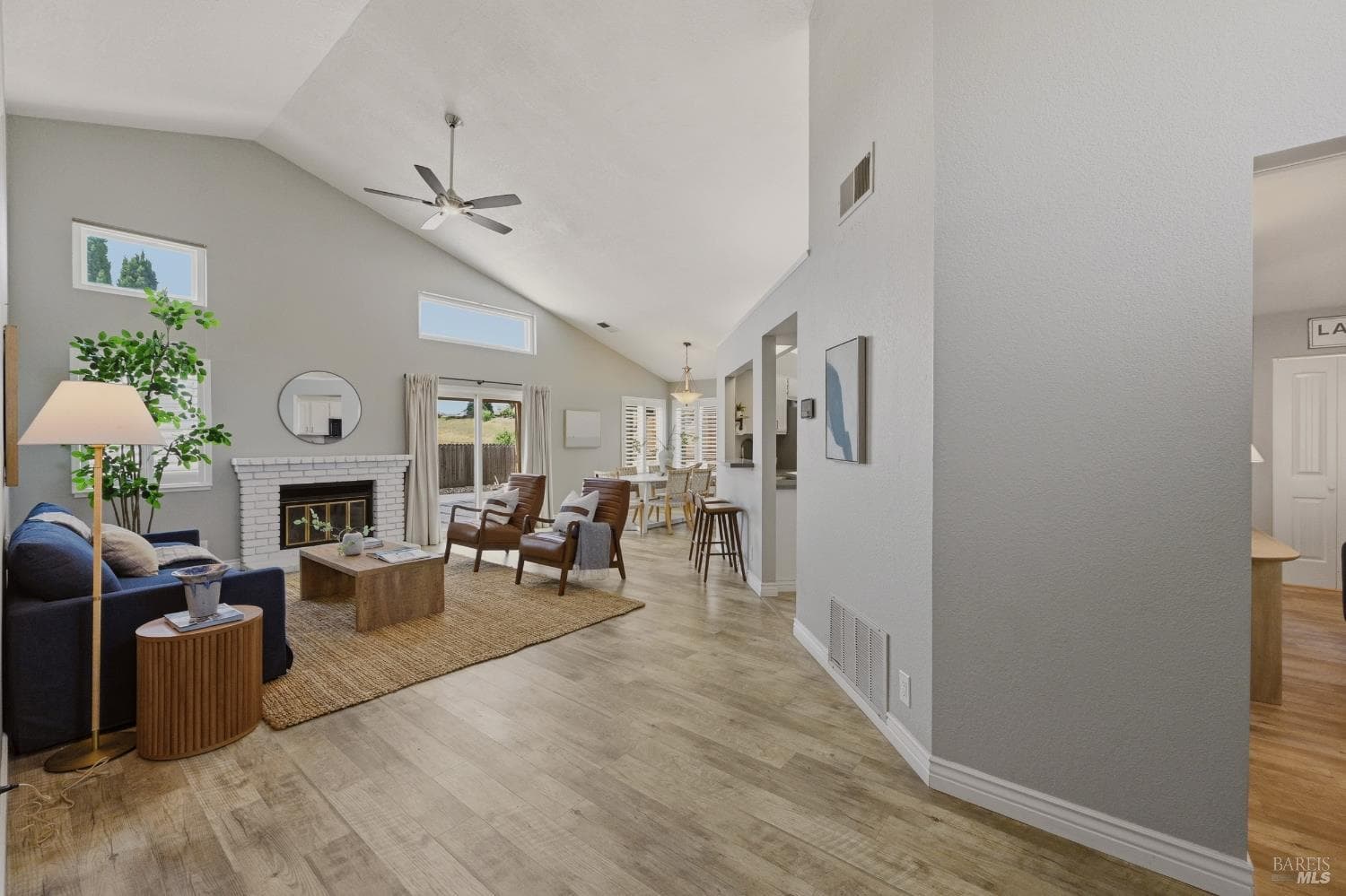 548 Gardenia Court thumbnail 7