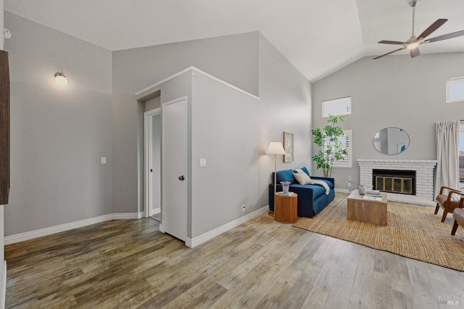 548 Gardenia Court thumbnail 8