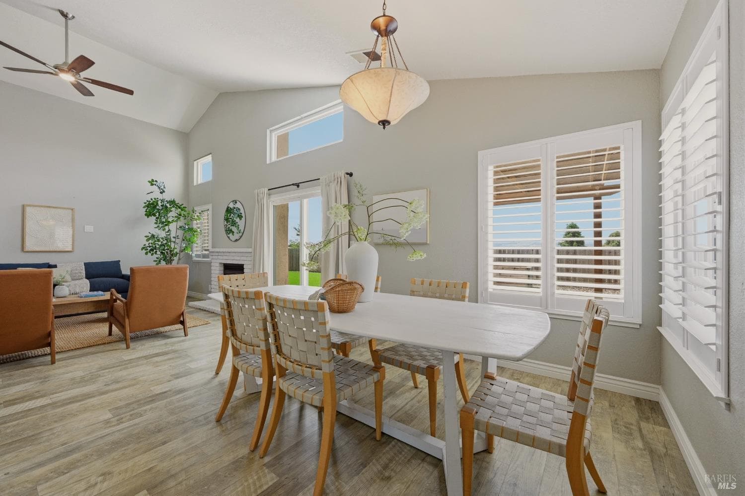 548 Gardenia Court thumbnail 16