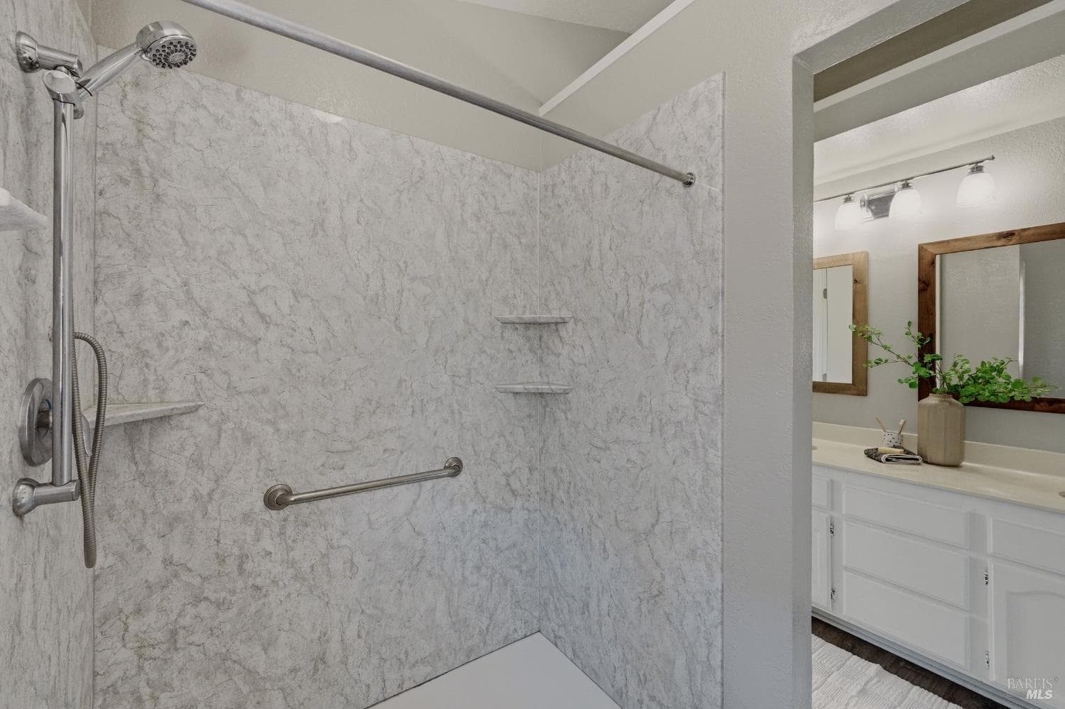 548 Gardenia Court thumbnail 24