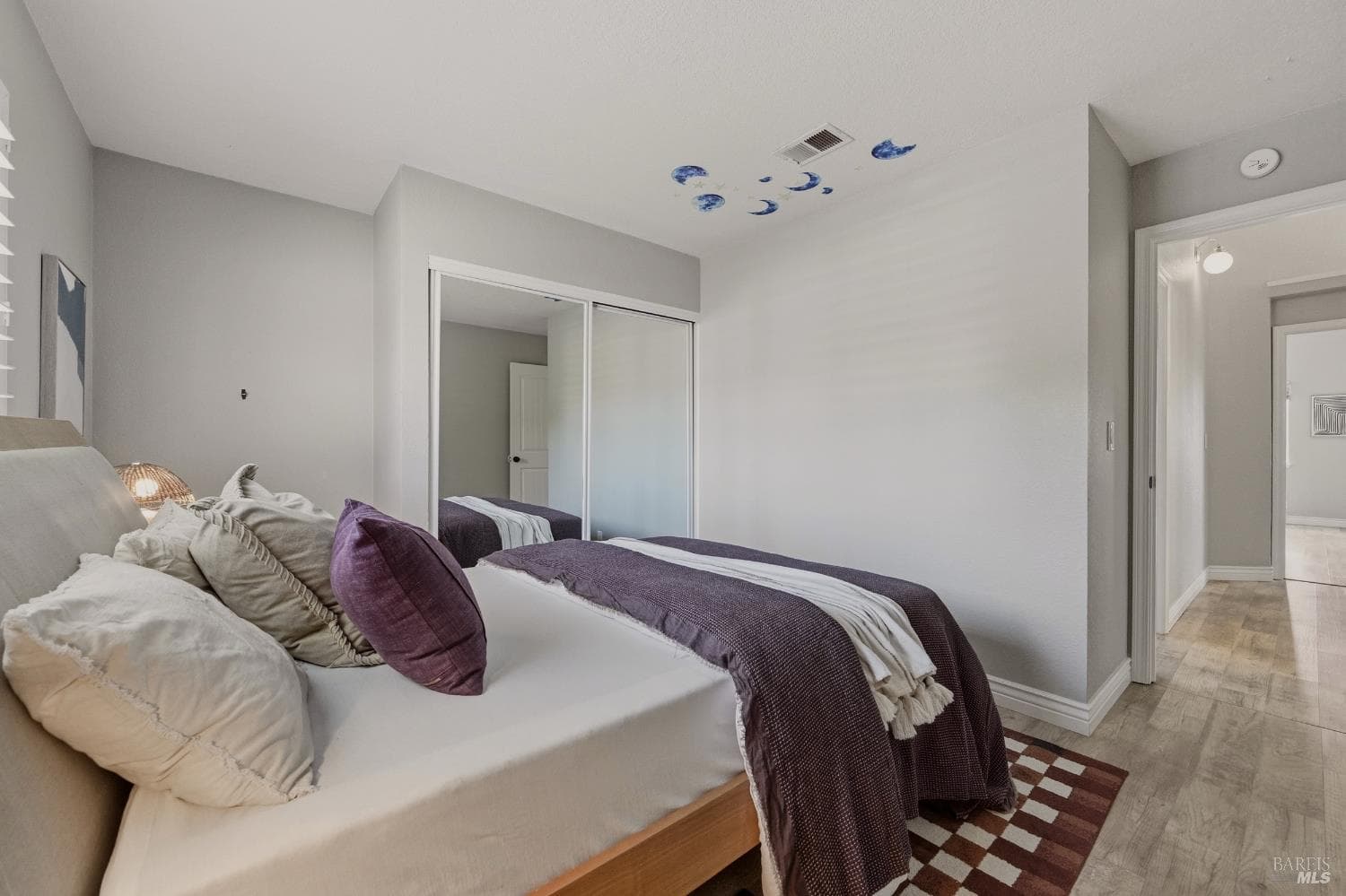 548 Gardenia Court thumbnail 29