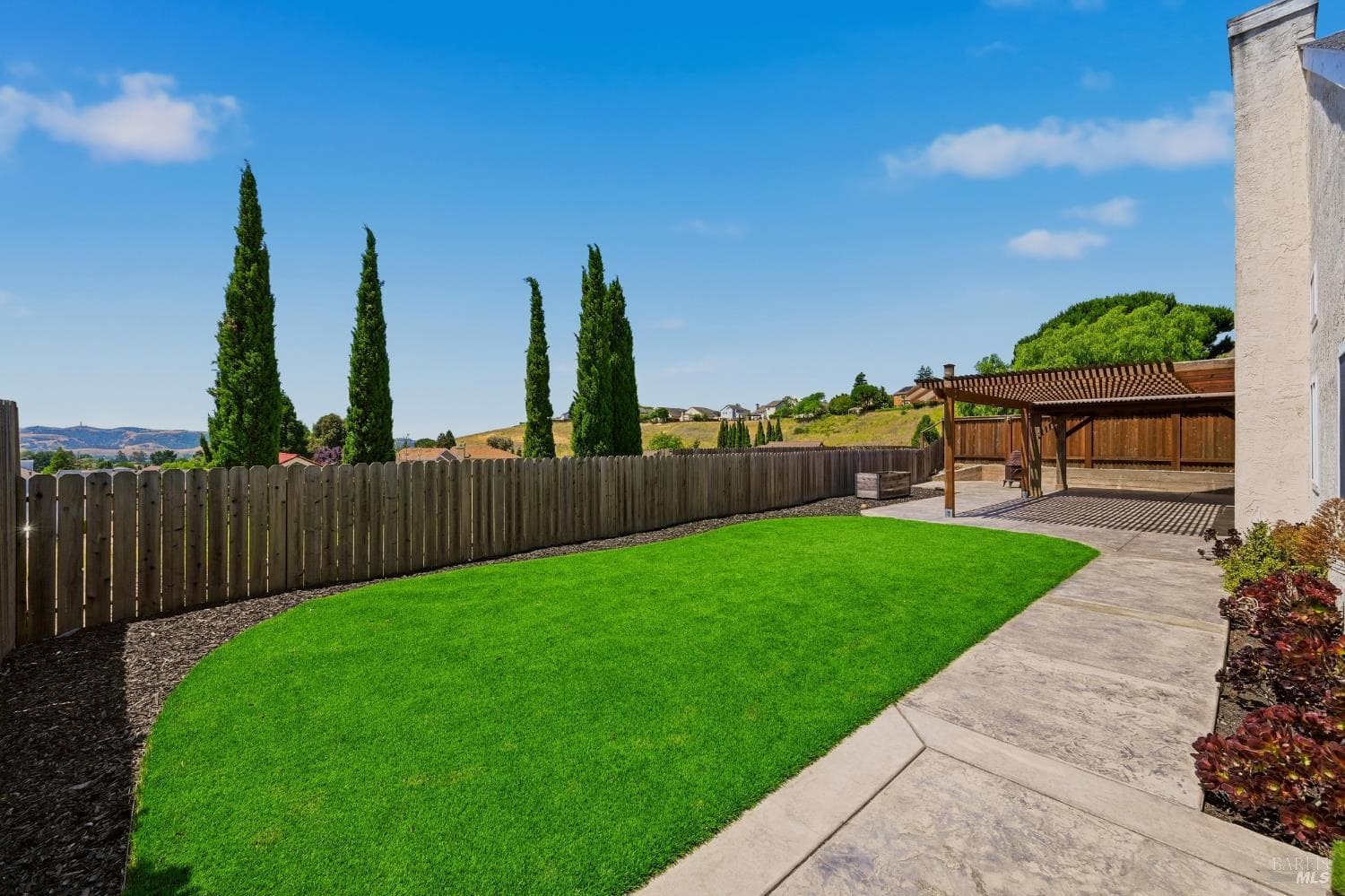 548 Gardenia Court thumbnail 30
