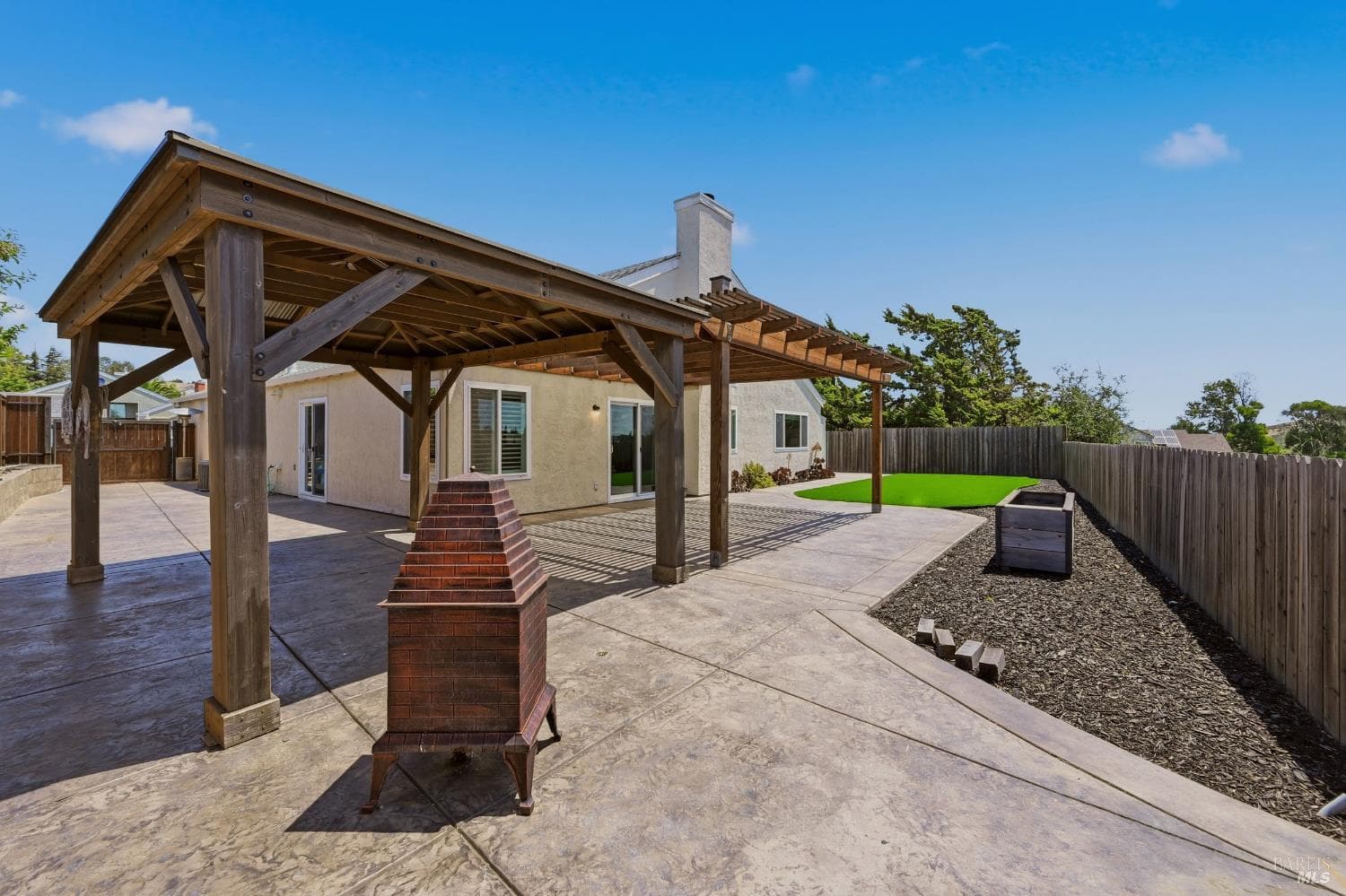 548 Gardenia Court thumbnail 32