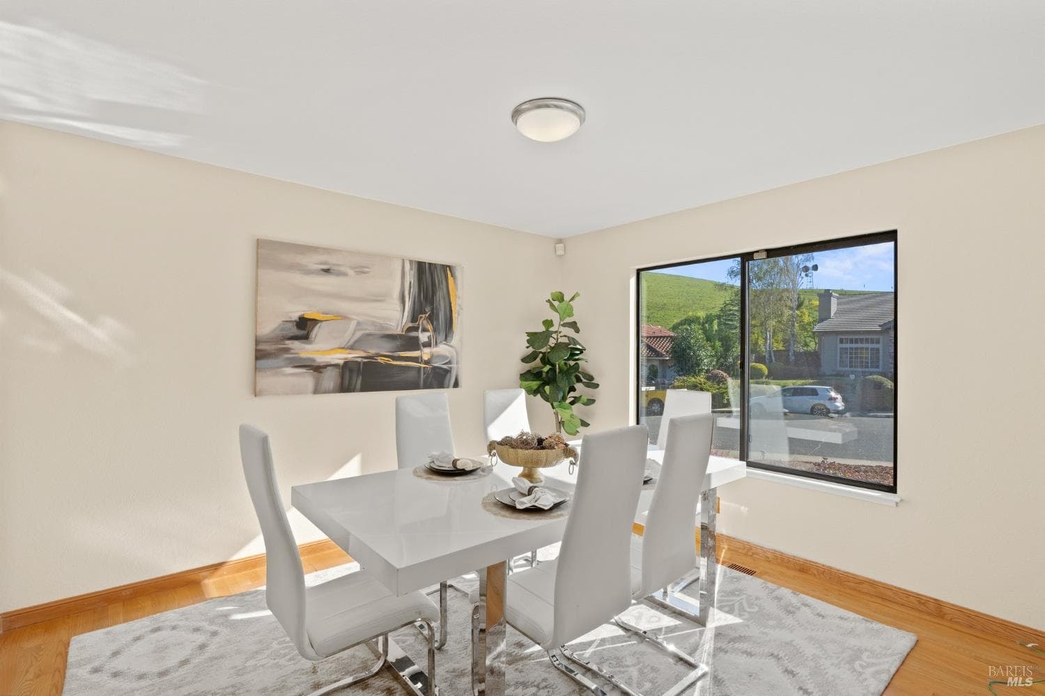 2209 Ascot Parkway thumbnail 11