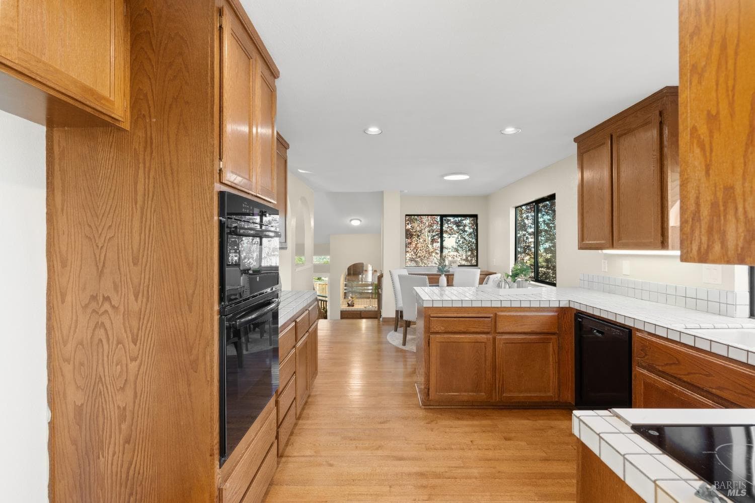 2209 Ascot Parkway thumbnail 12