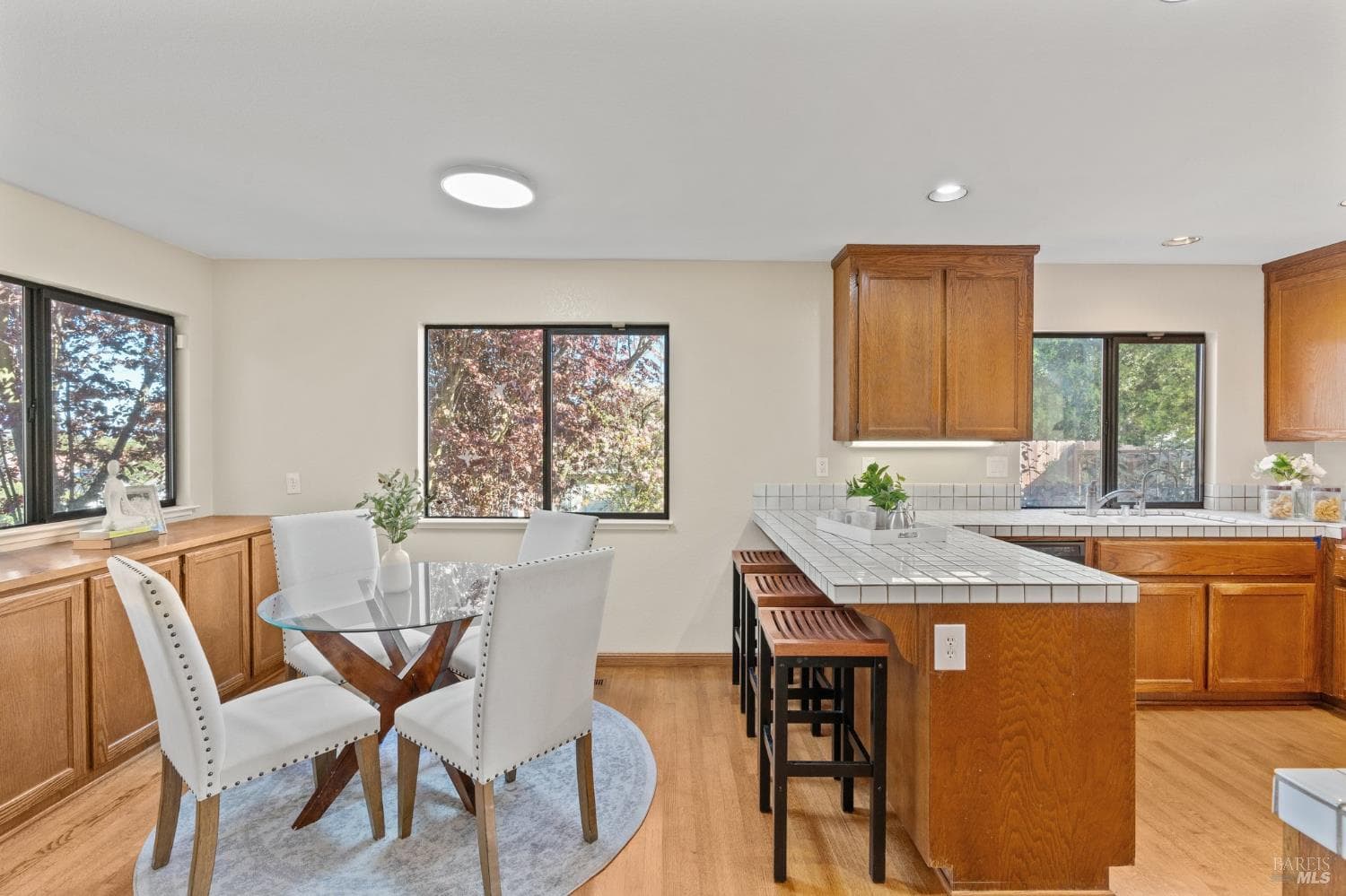 2209 Ascot Parkway thumbnail 15