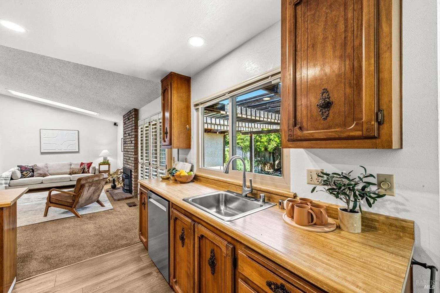 3012 Chestnut Court thumbnail 25