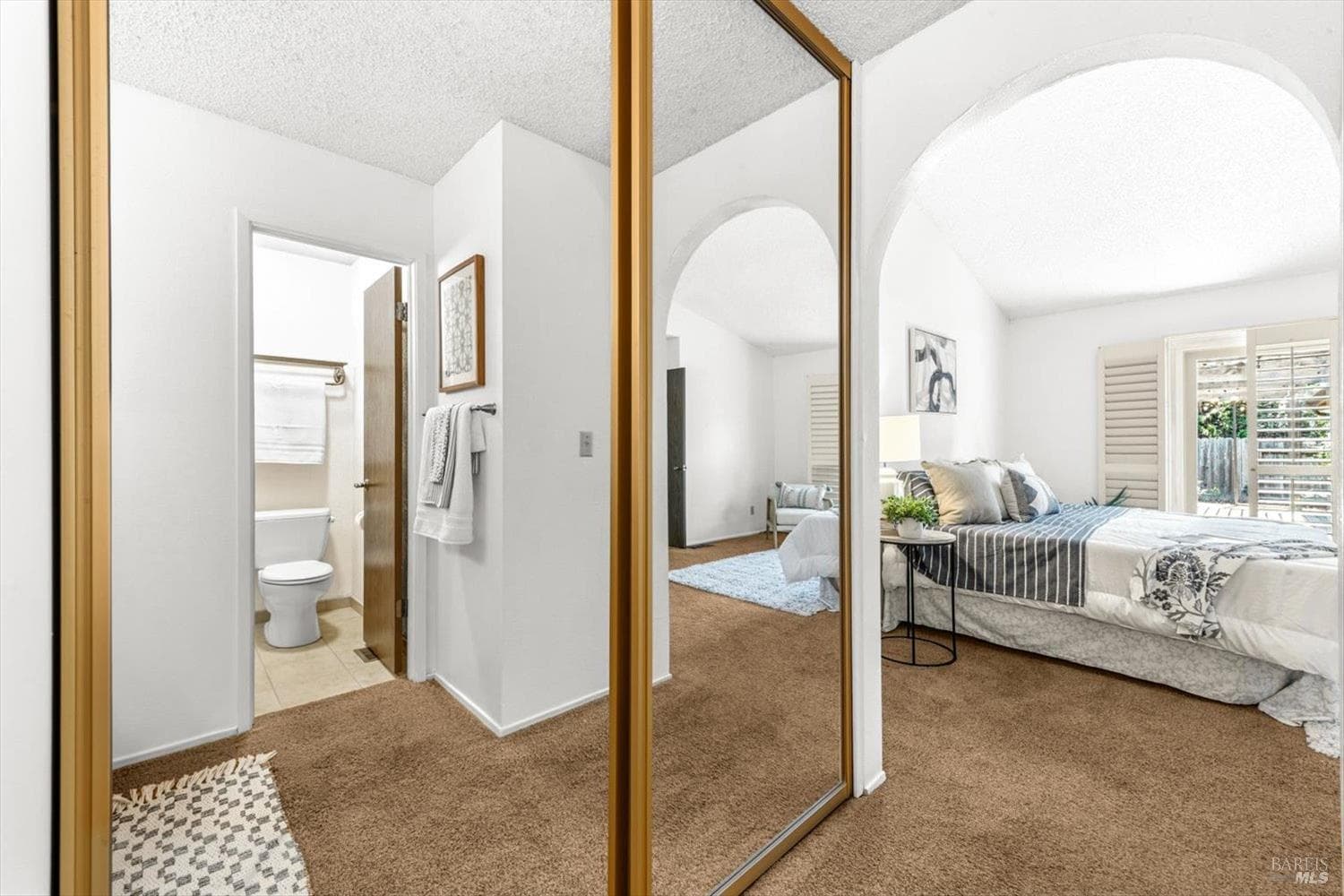3012 Chestnut Court thumbnail 37