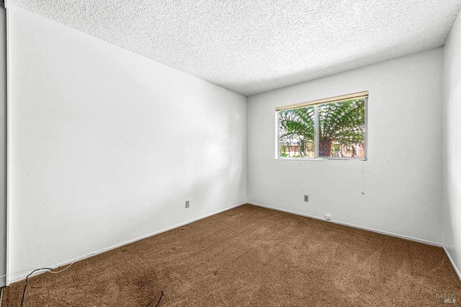 3012 Chestnut Court thumbnail 43