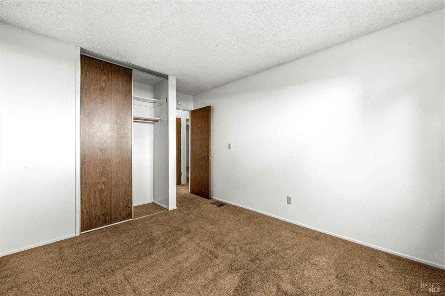 3012 Chestnut Court thumbnail 46