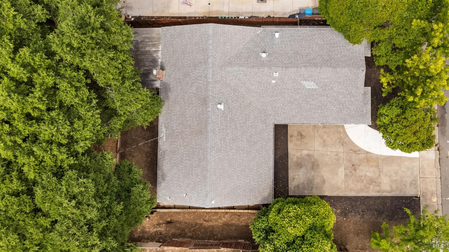 359 Rollingwood Drive thumbnail 4