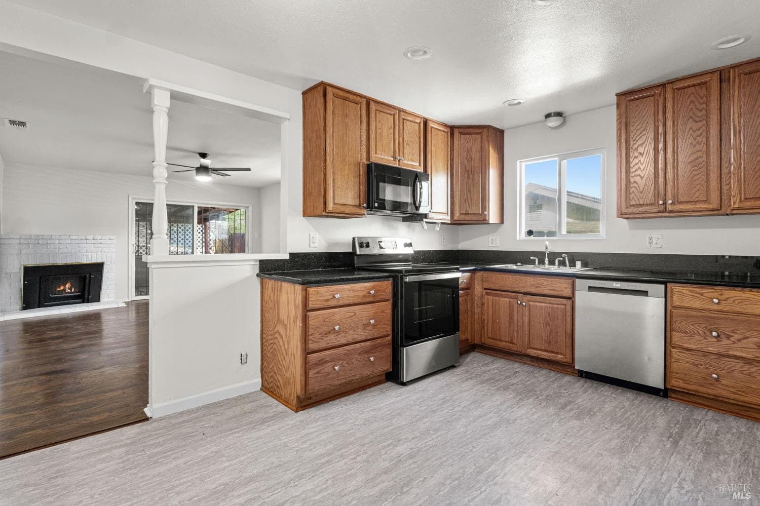 359 Rollingwood Drive thumbnail 11