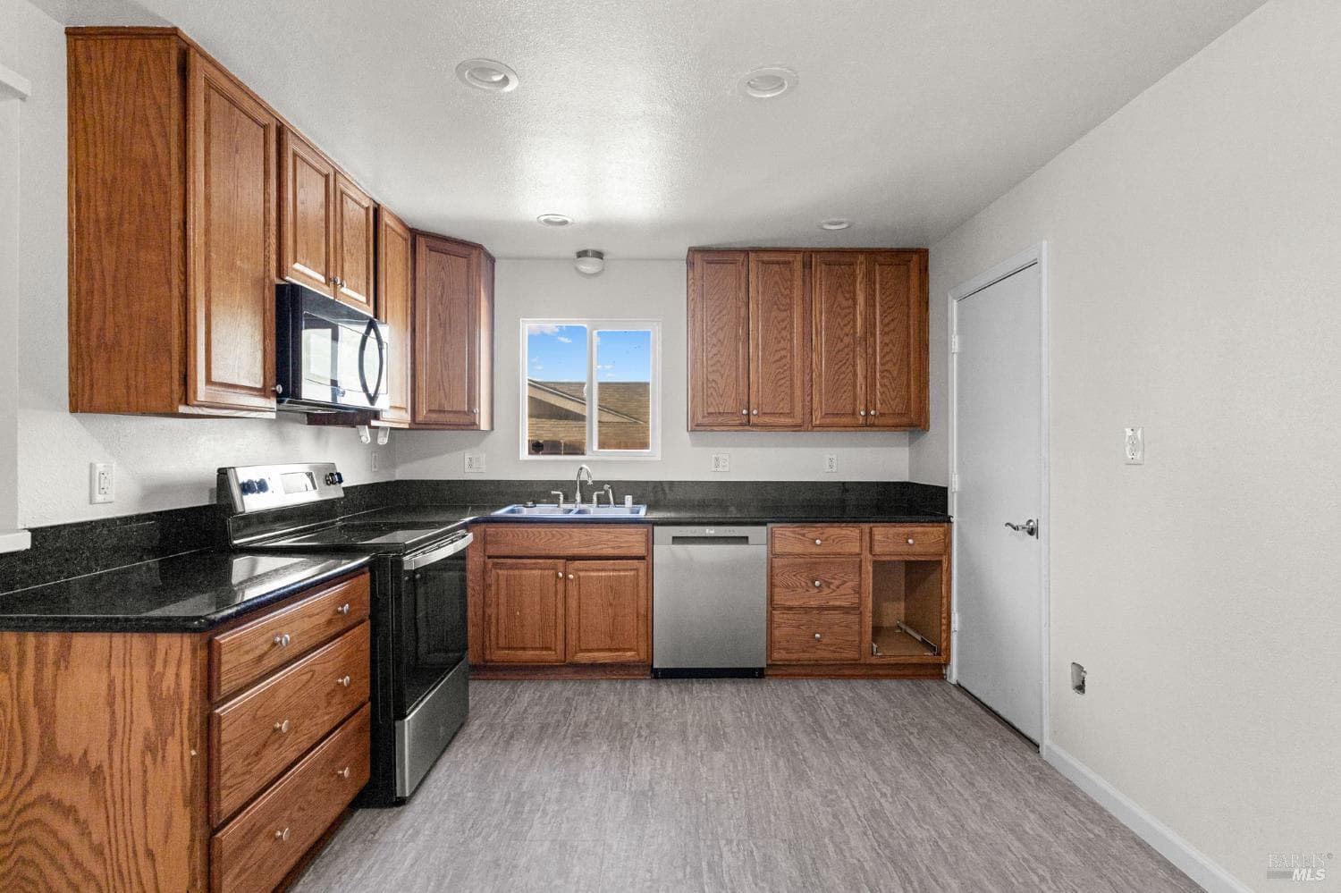 359 Rollingwood Drive thumbnail 12