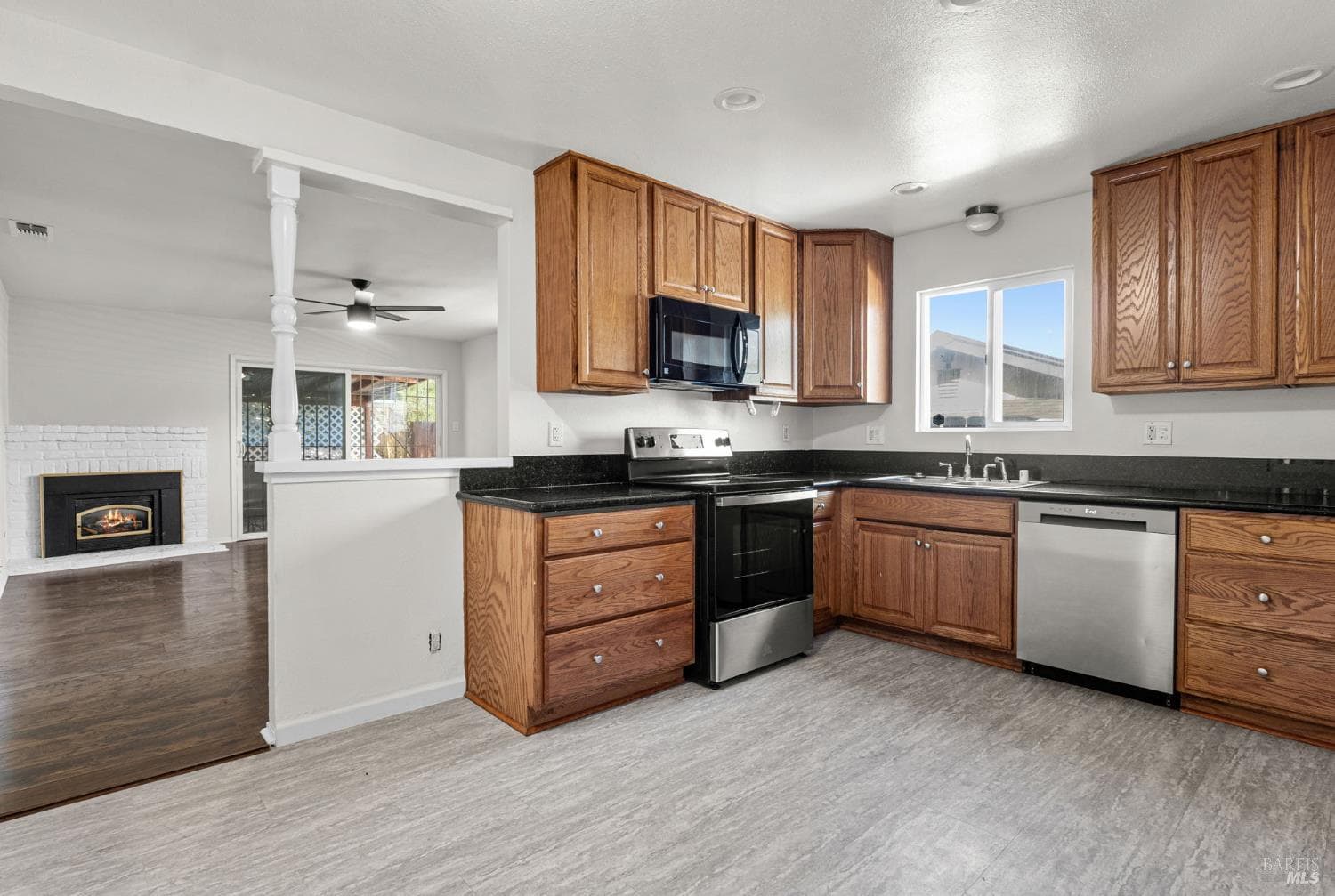 359 Rollingwood Drive thumbnail 14