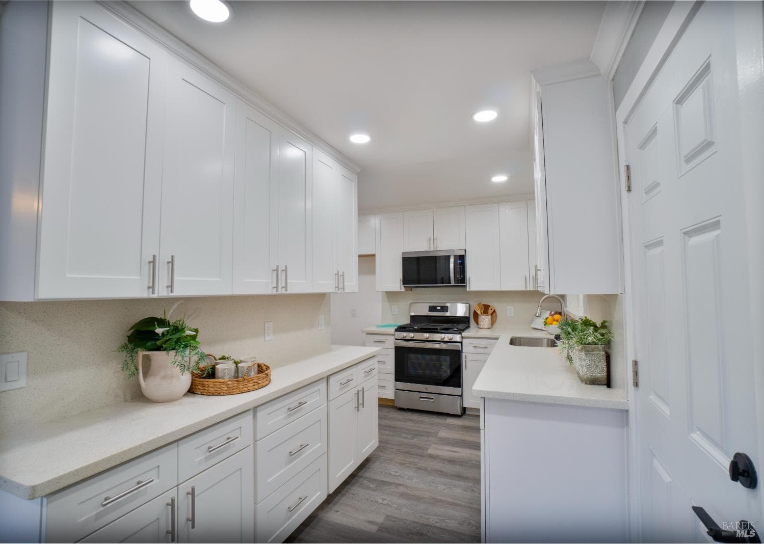 1307 Mckinley Street thumbnail 9