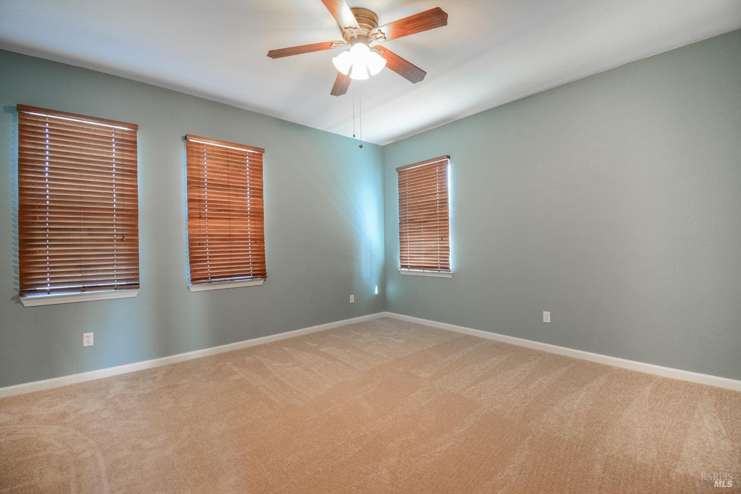1026 FLAGSHIP Drive thumbnail 55