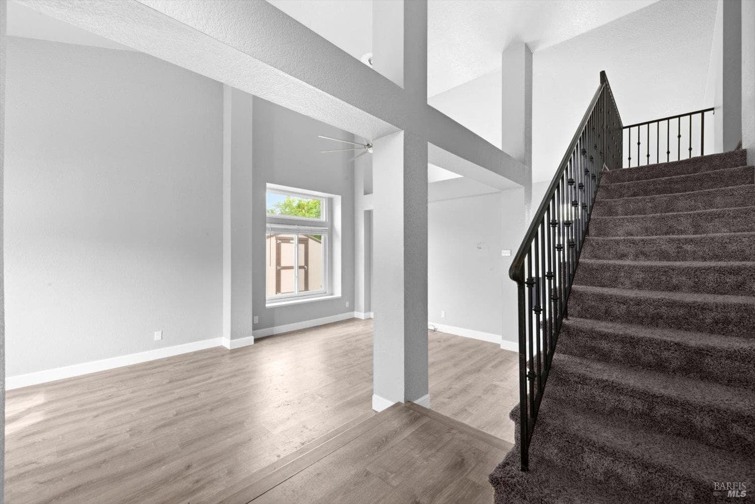 1106 Peppertree Court thumbnail 4