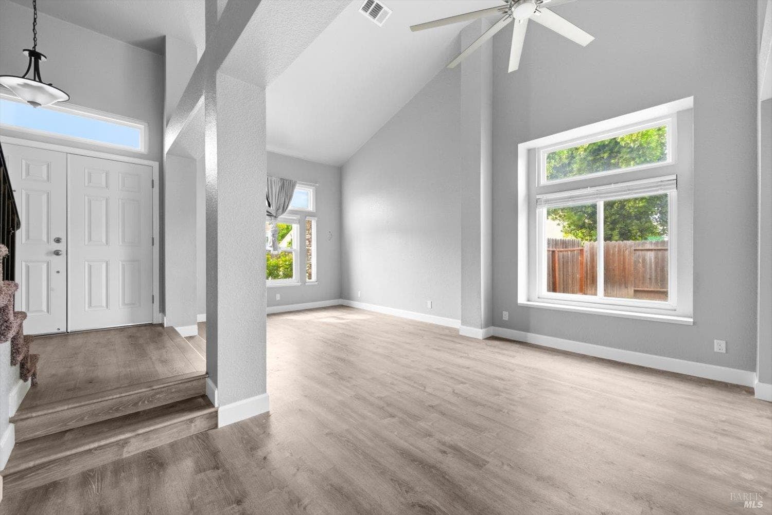 1106 Peppertree Court thumbnail 5