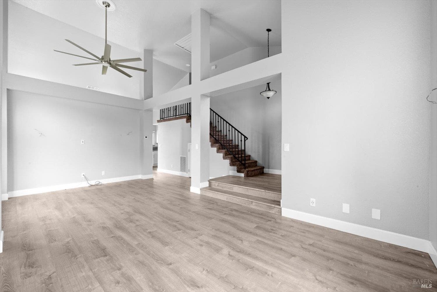 1106 Peppertree Court thumbnail 7