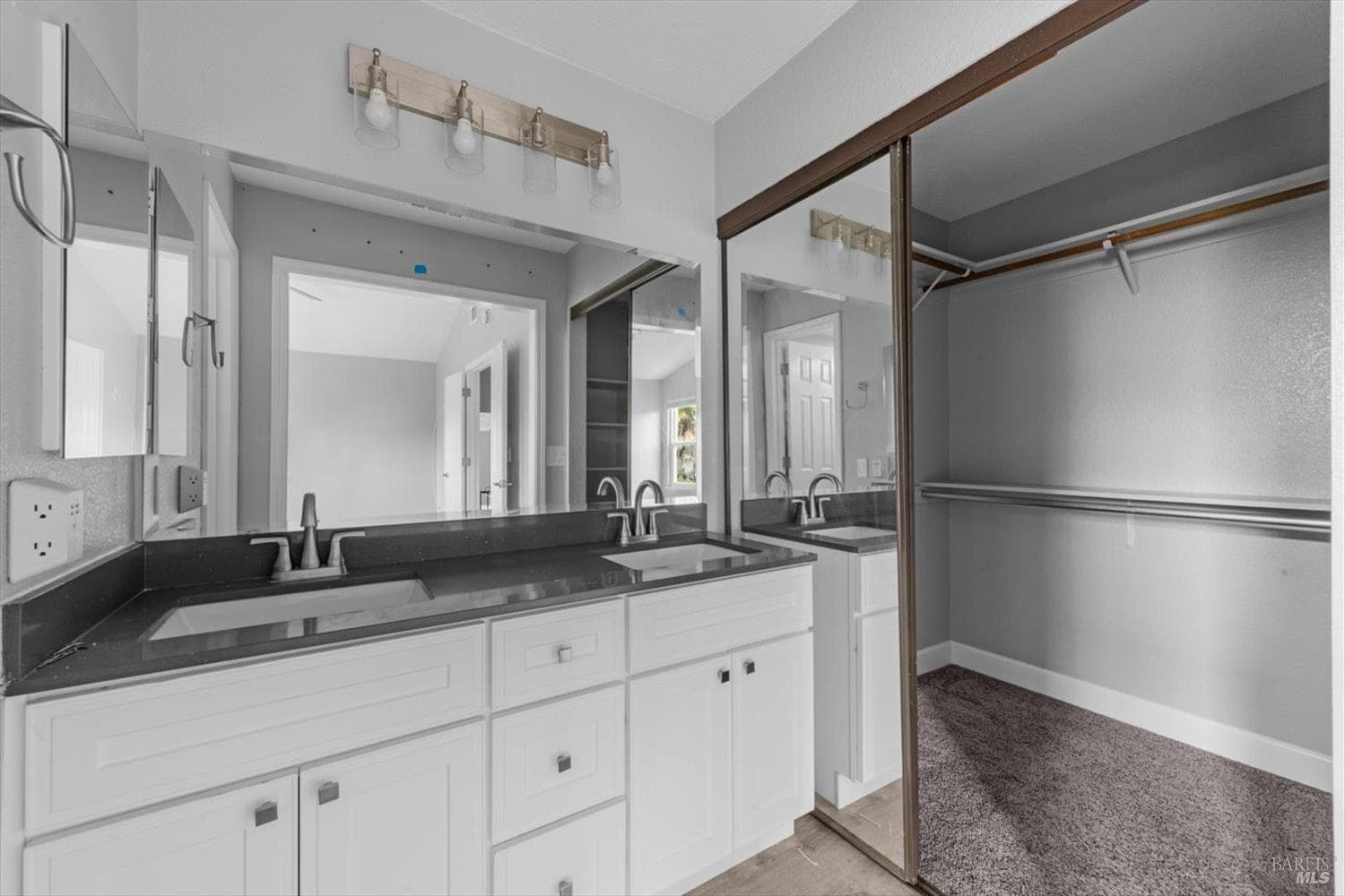 1106 Peppertree Court thumbnail 25