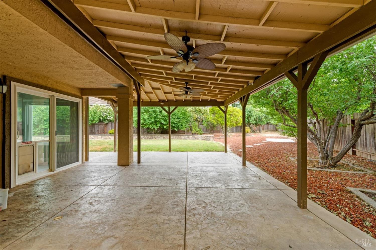 1106 Peppertree Court thumbnail 32