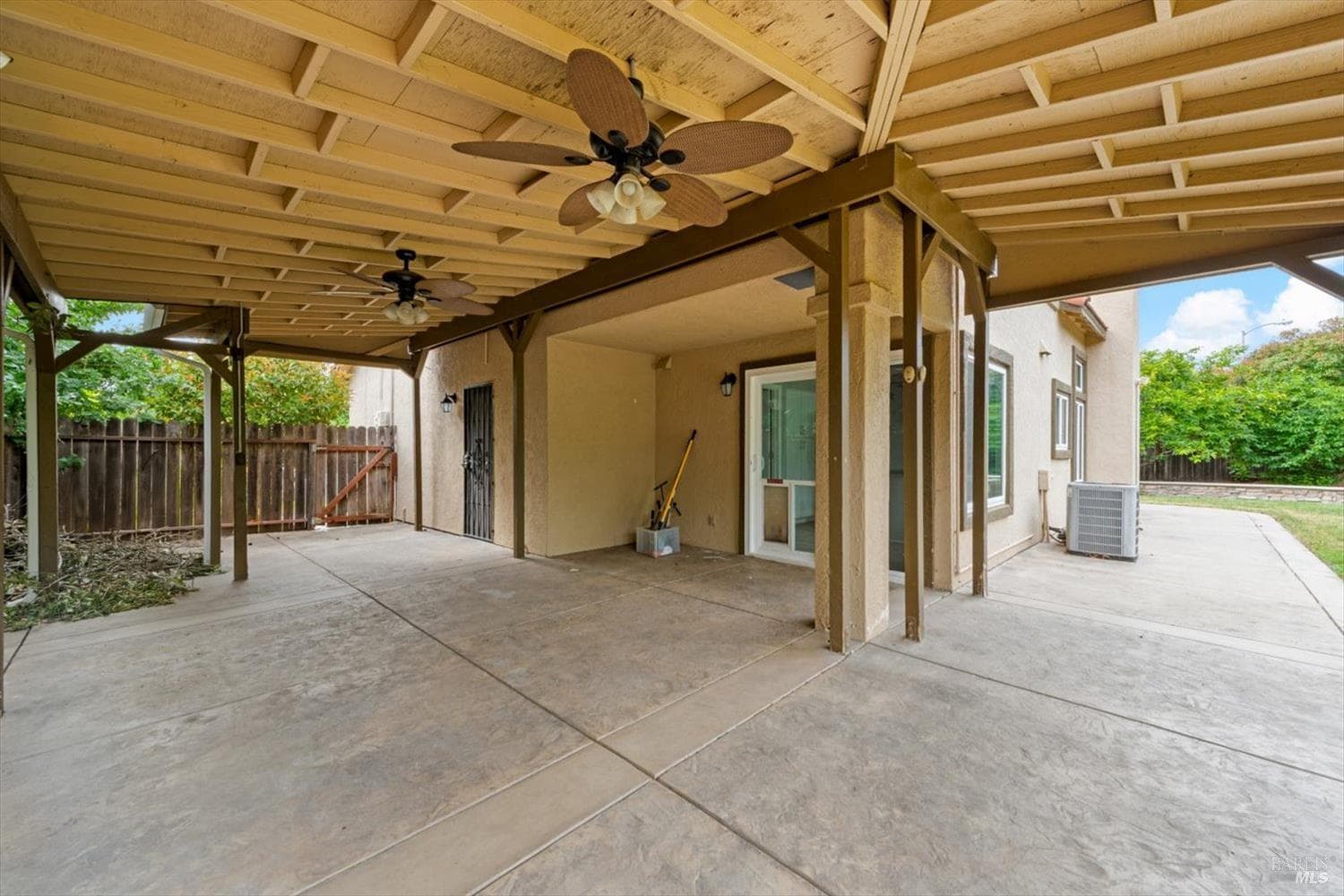 1106 Peppertree Court thumbnail 33