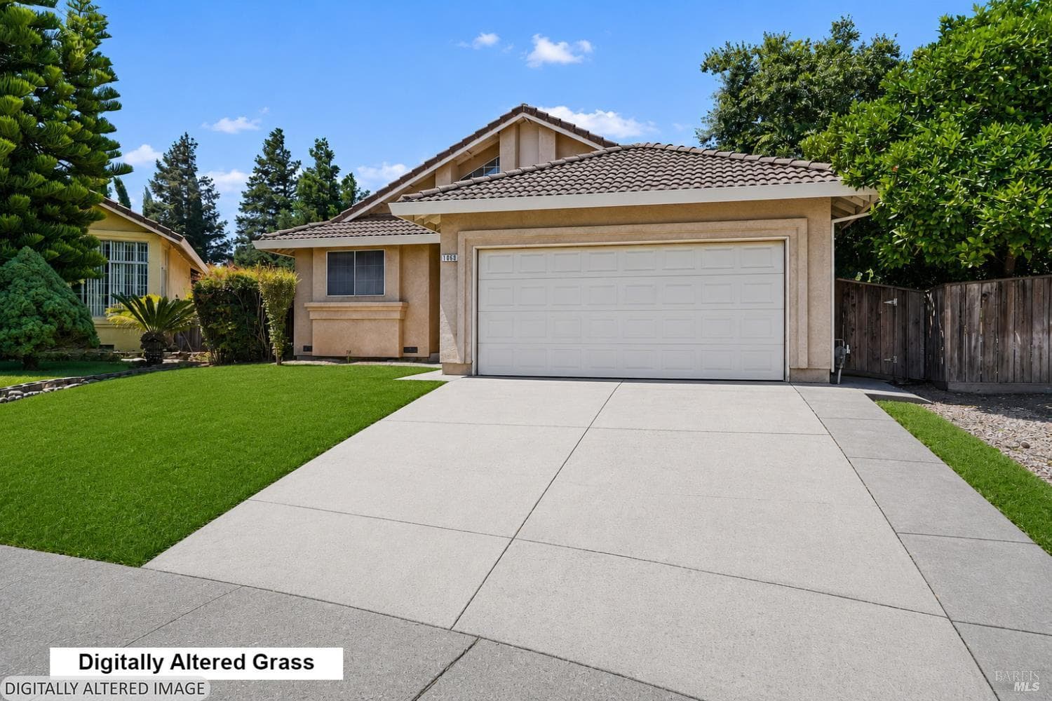 1068 MISSION Circle thumbnail 3