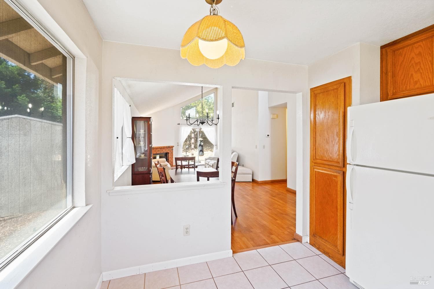 1068 MISSION Circle thumbnail 12