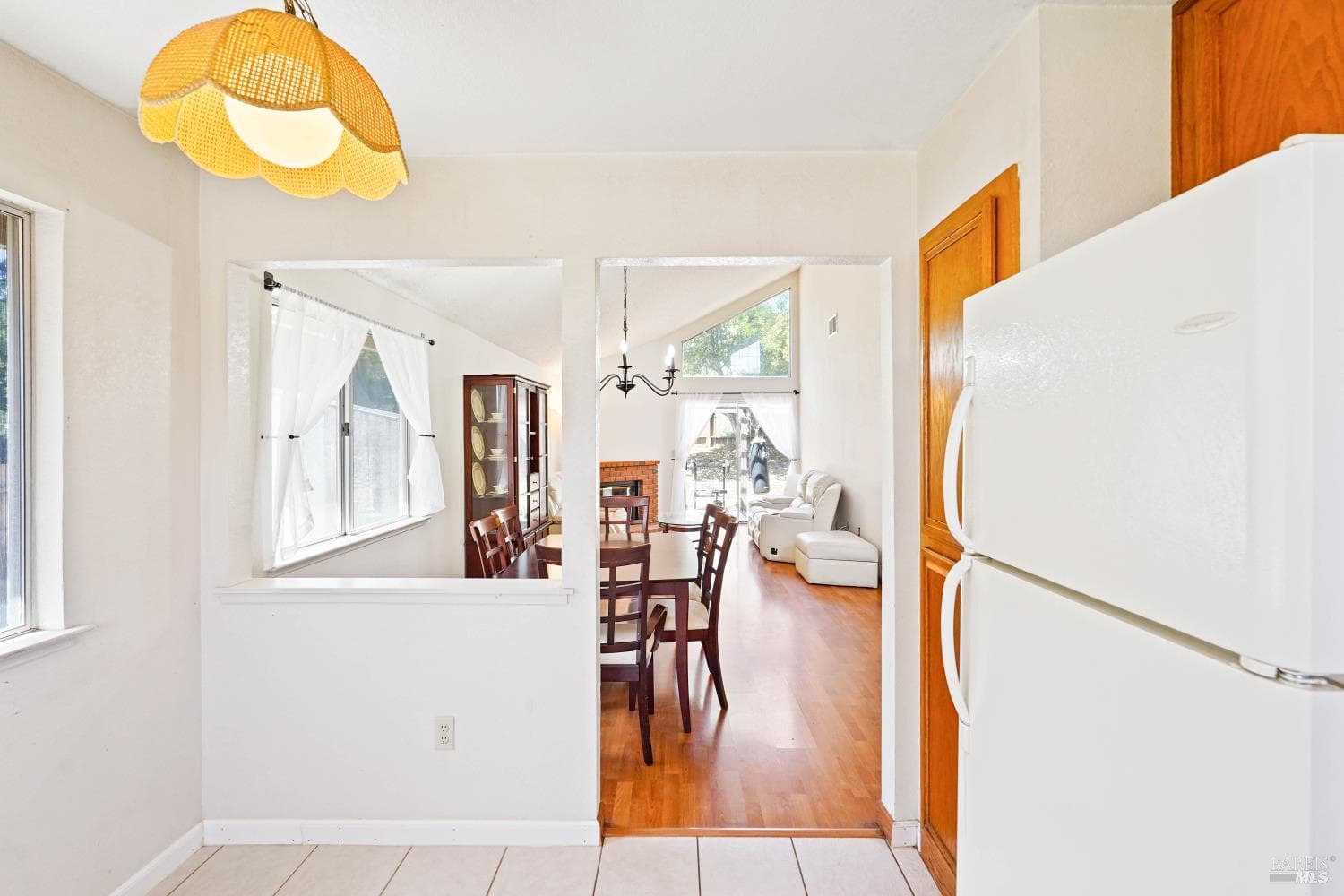 1068 MISSION Circle thumbnail 13