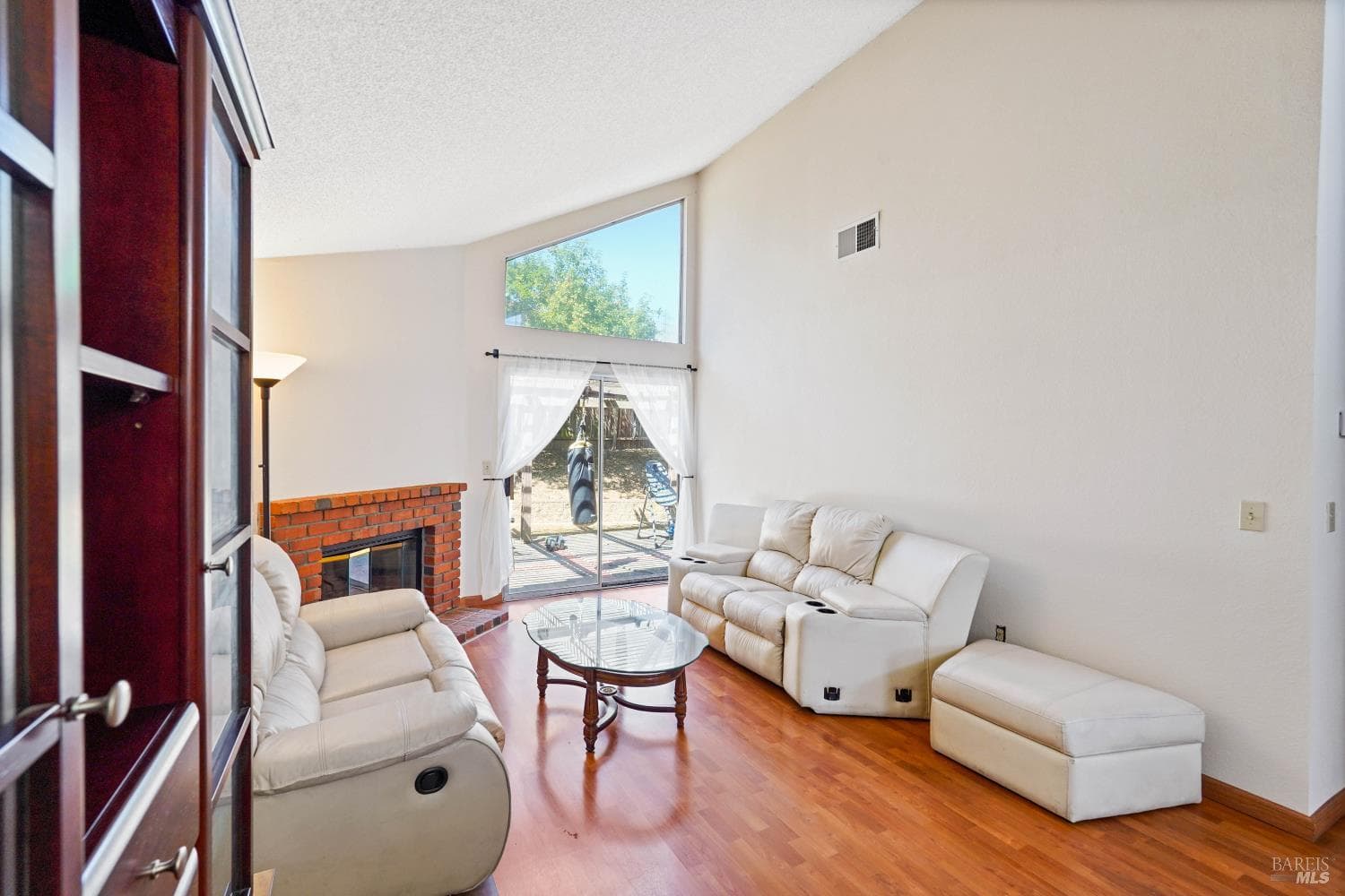 1068 MISSION Circle thumbnail 16