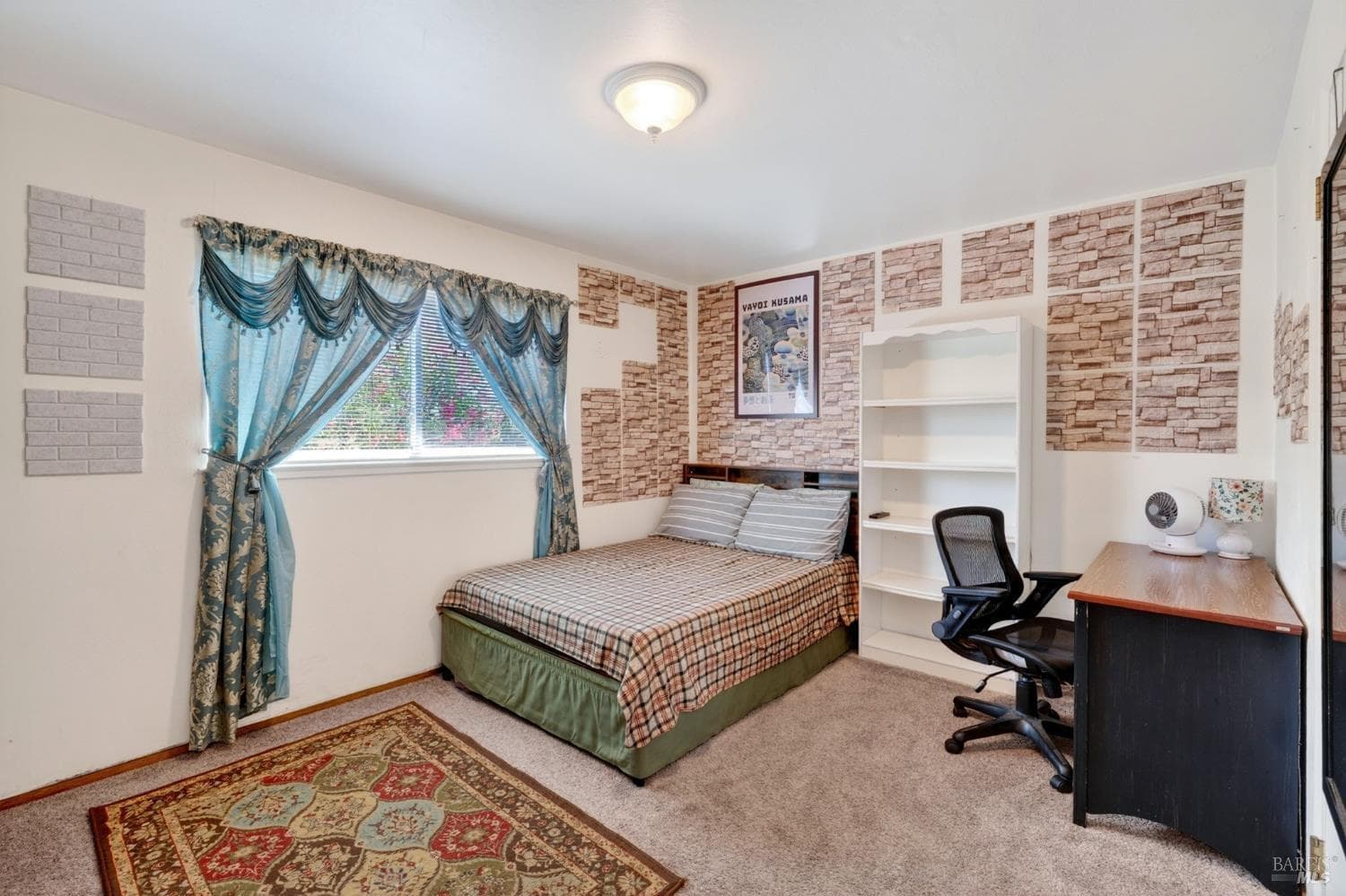 1607 James Street thumbnail 7