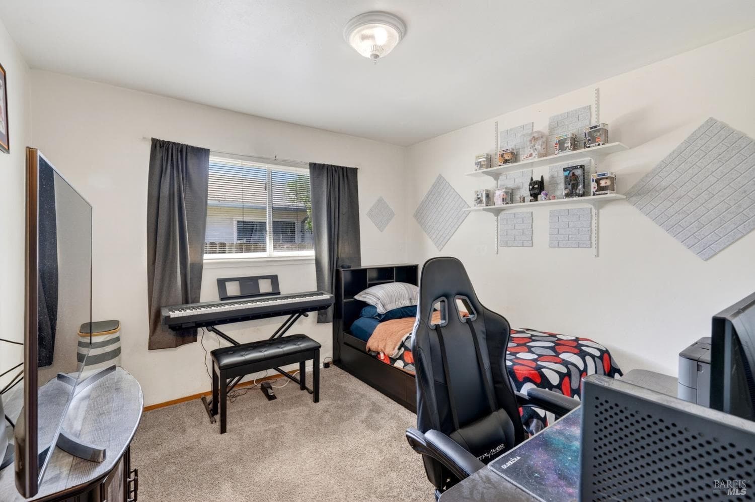 1607 James Street thumbnail 8