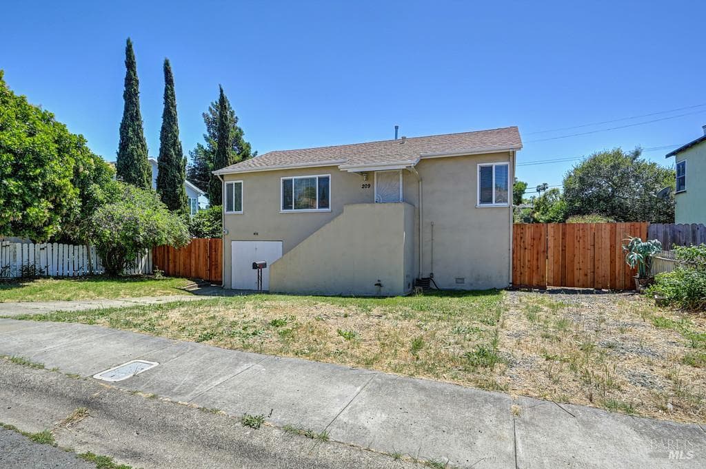 209 Alhambra Avenue thumbnail 3