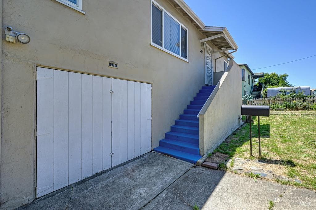 209 Alhambra Avenue thumbnail 4