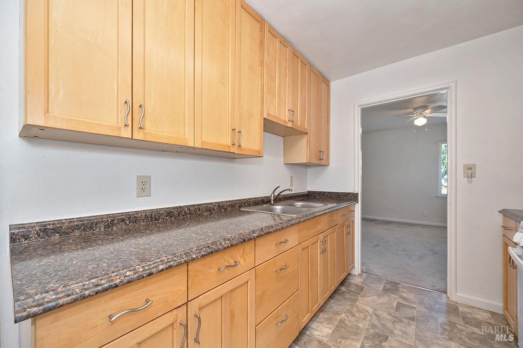 209 Alhambra Avenue thumbnail 12