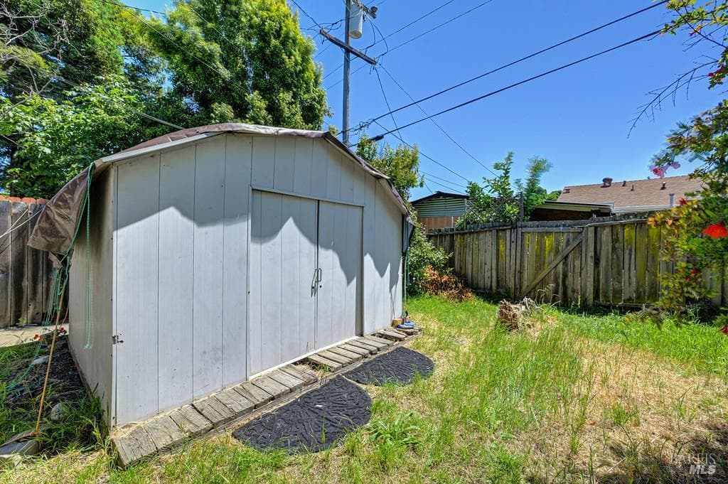 209 Alhambra Avenue thumbnail 48