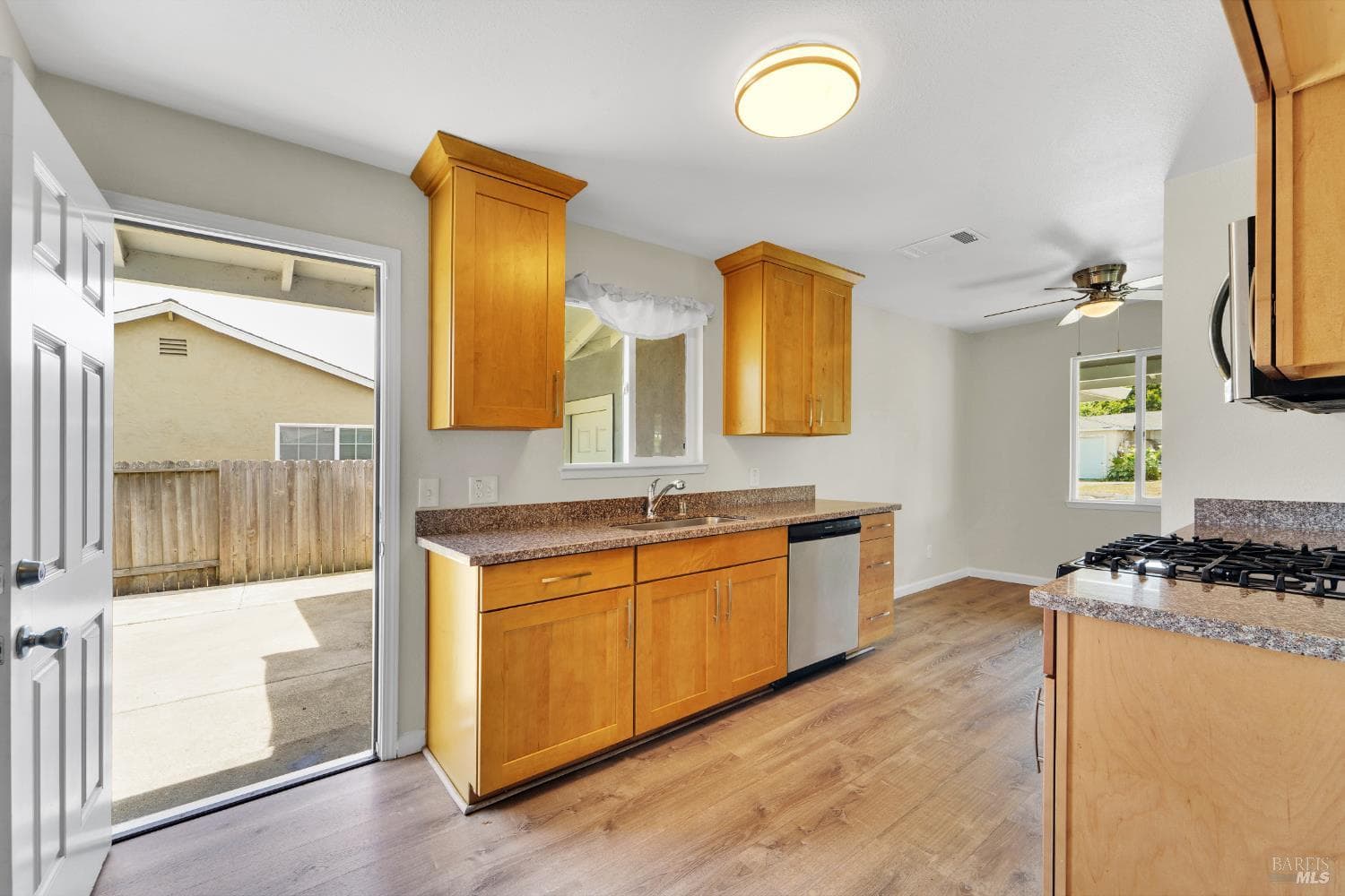 156 Sawyer Street thumbnail 9