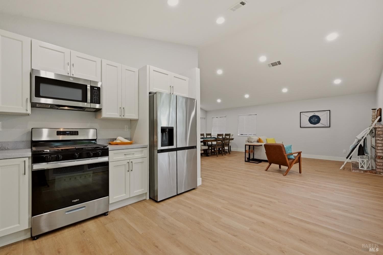1045 Camellia Lane thumbnail 6