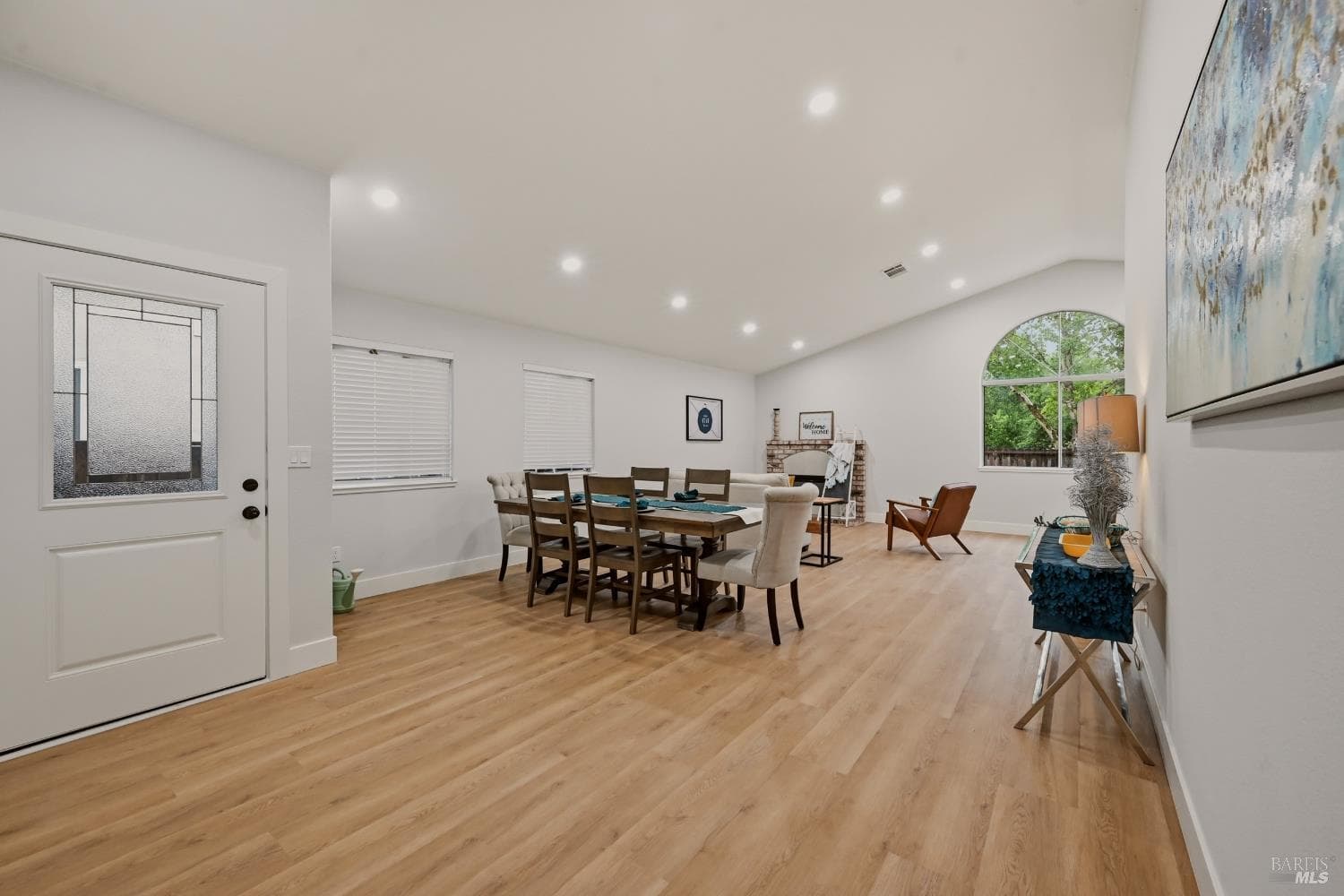 1045 Camellia Lane thumbnail 8