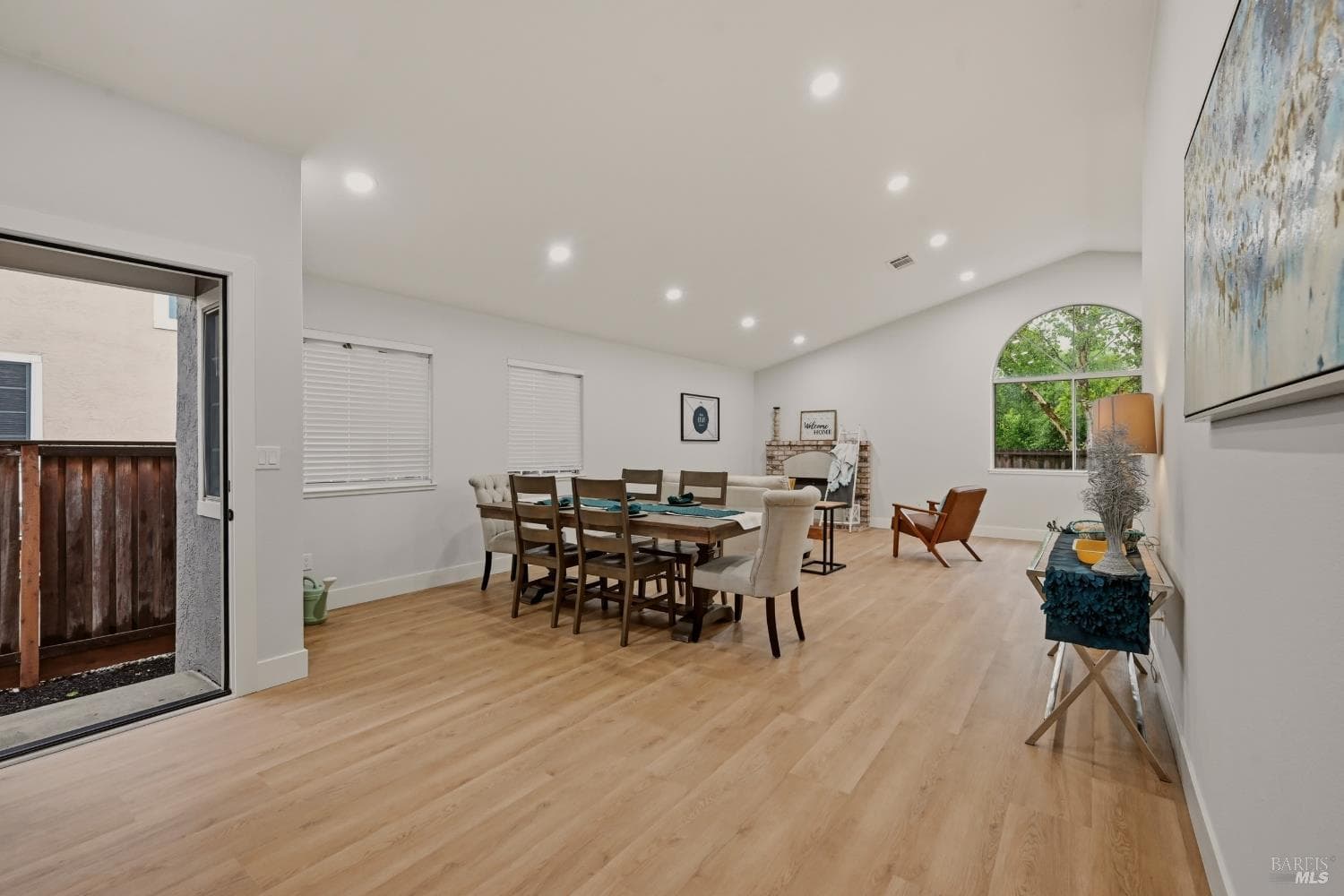 1045 Camellia Lane thumbnail 11