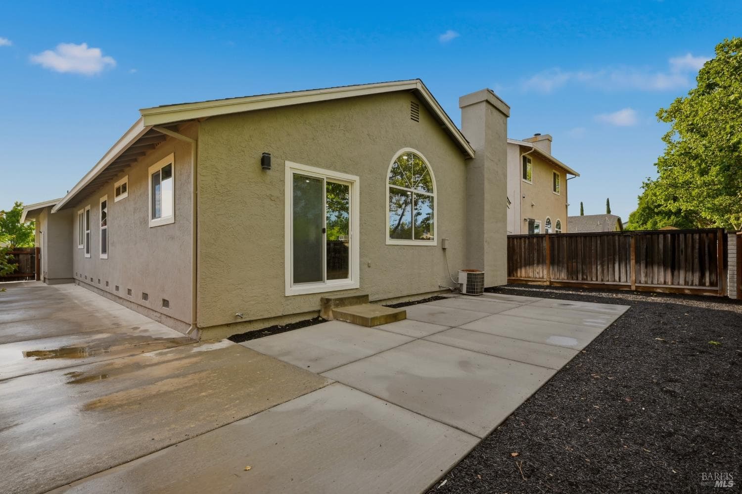 1045 Camellia Lane thumbnail 29