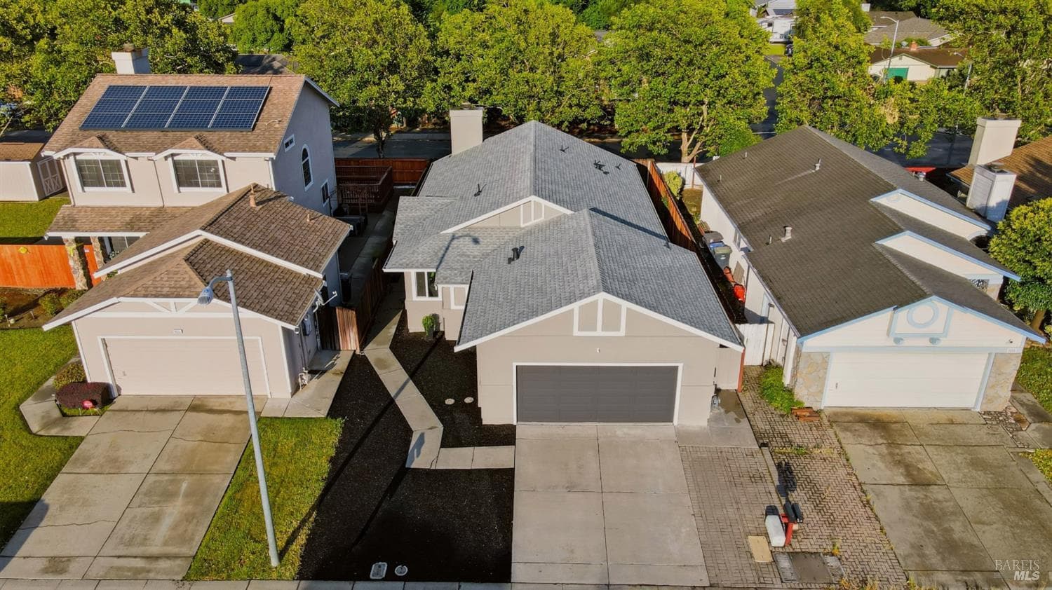 1045 Camellia Lane thumbnail 31