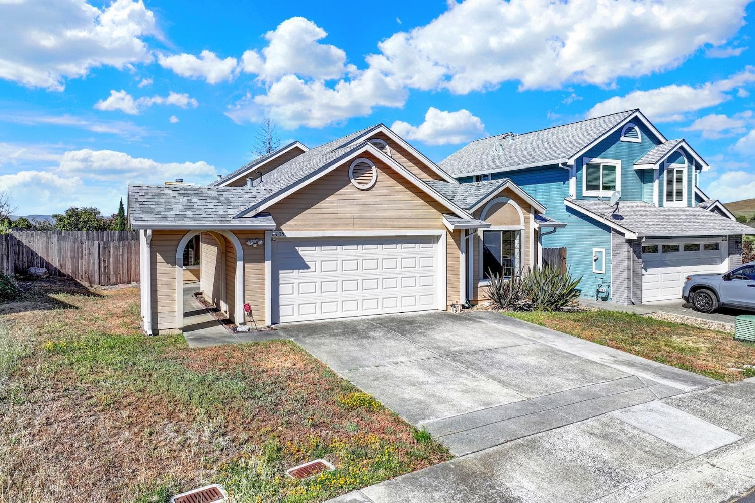 2405 Topgallant Court thumbnail 2