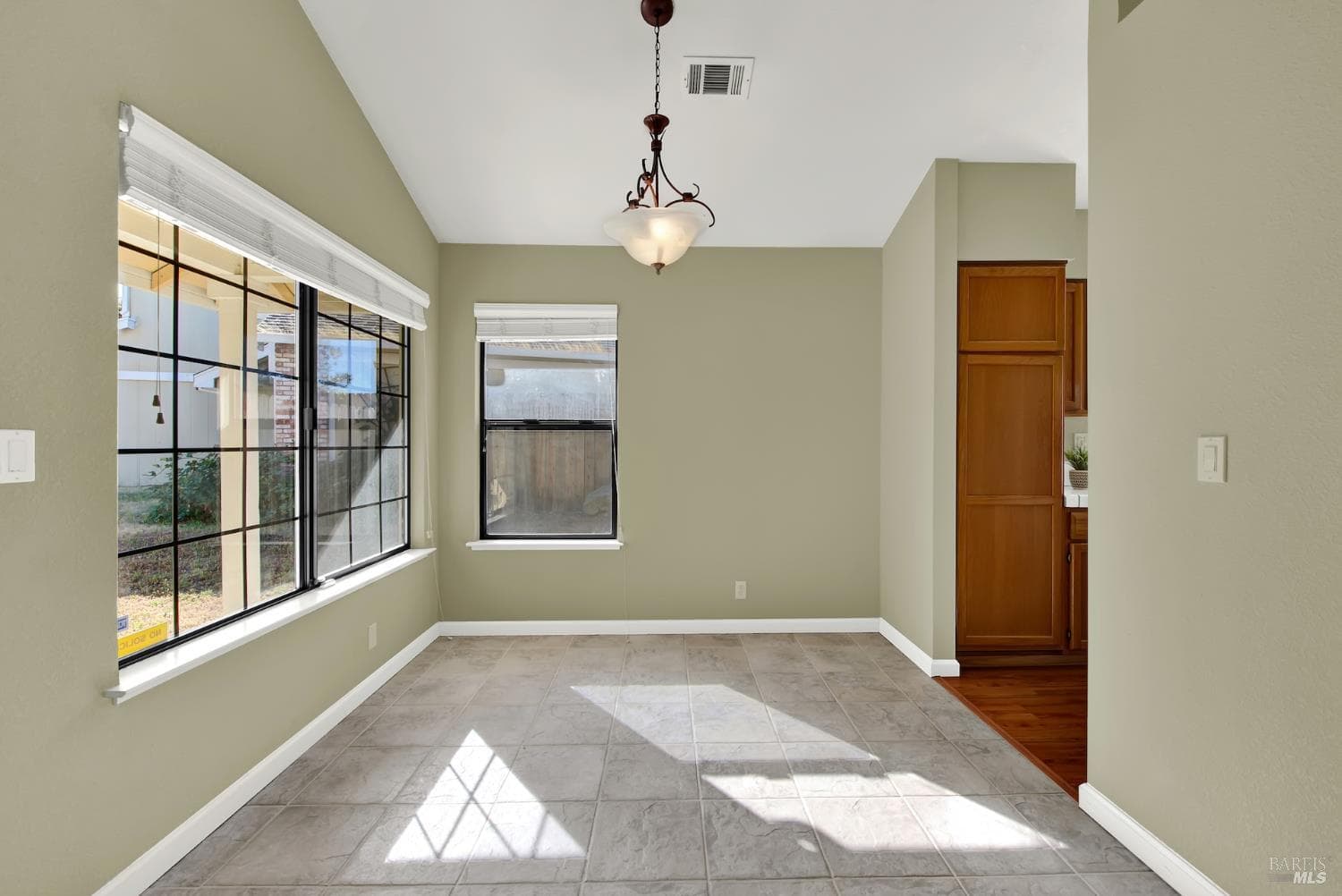 2405 Topgallant Court thumbnail 9